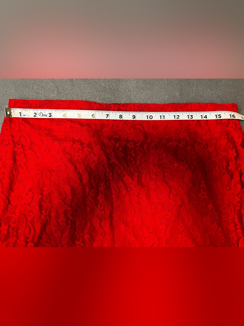 Red lined lace mini skirt Large